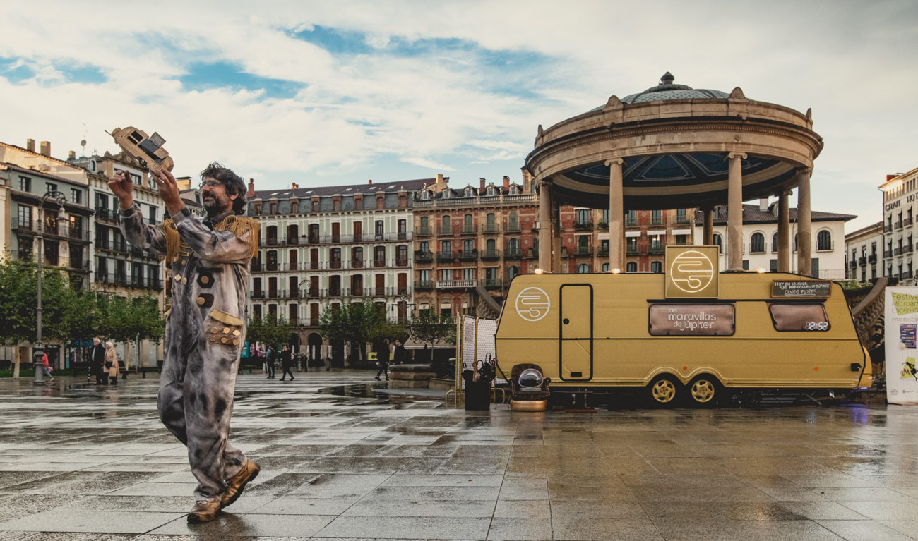 maravillas-jupiter-espacio-escenico-caravana-plaza-castillo